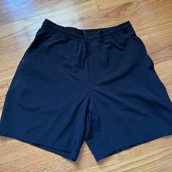Lululemon Athletica Black Athletic Shorts Lightweight Breathable - Picture 1 of 5